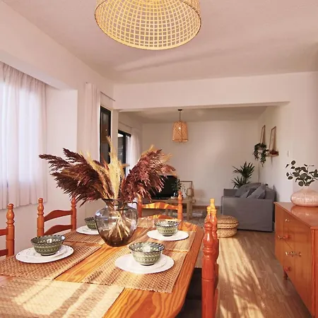 Phaedrus Living Luxury Flat Sea View 9
